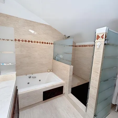 Fabuleux Penthouse Duplex Marbelle Elviria La Mairena