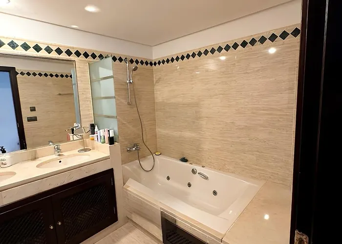 Fabuleux Penthouse Duplex Marbelle Elviria La Mairena شقة *